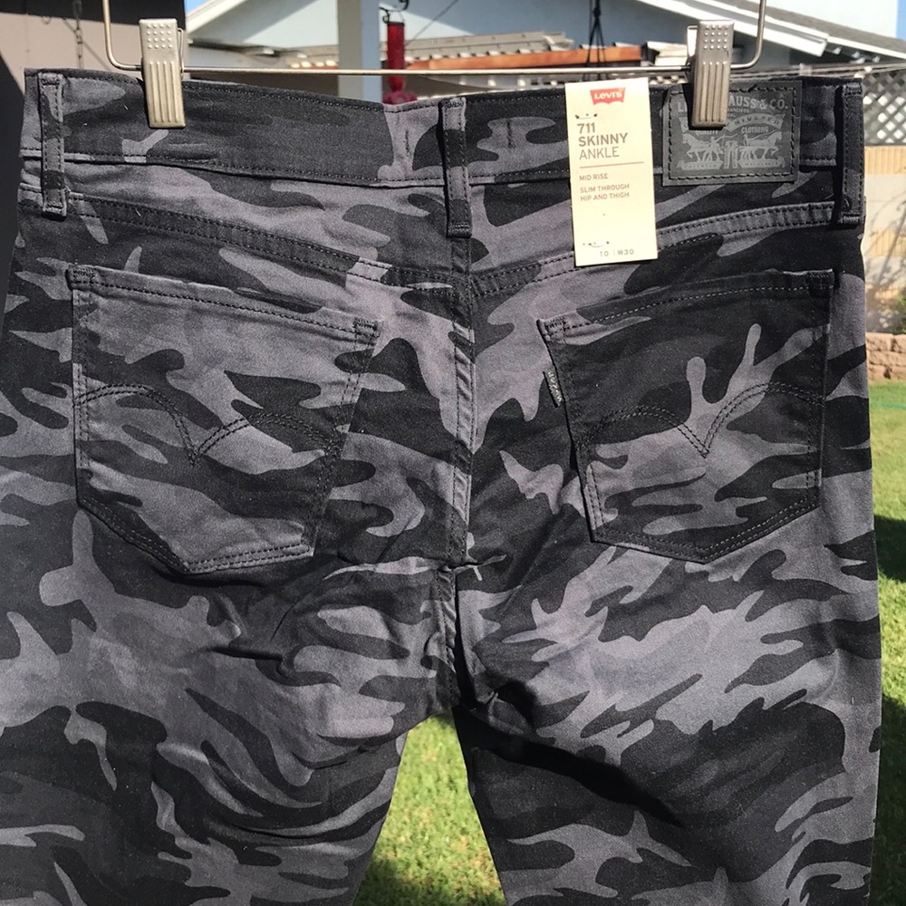 NWT Levi’s 711 Skinny Ankle Jeans 10 / 30 Camo - Picture 9 of 13